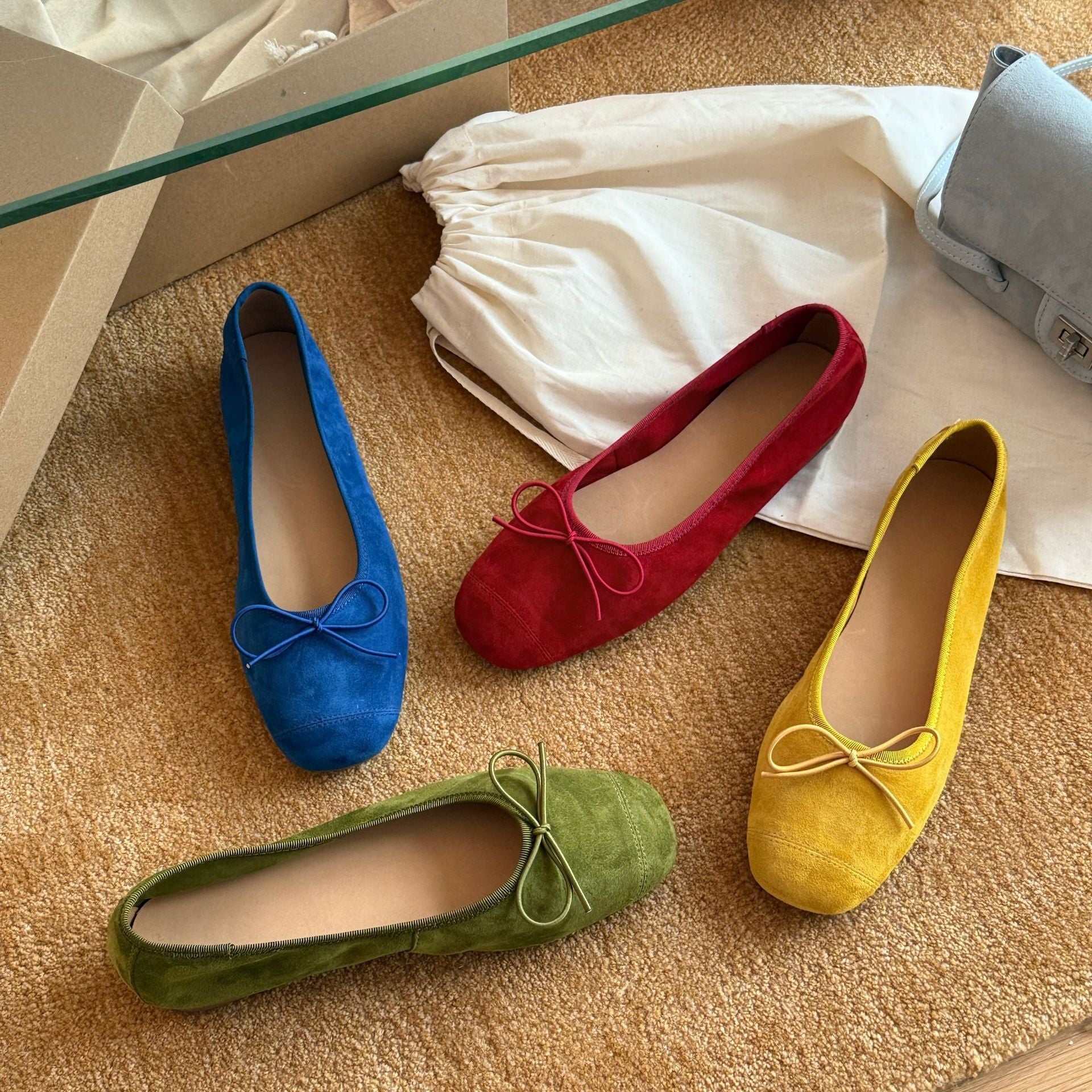 Damen Ballerinas aus weichem Wildleder mit modischem Schleifendetail