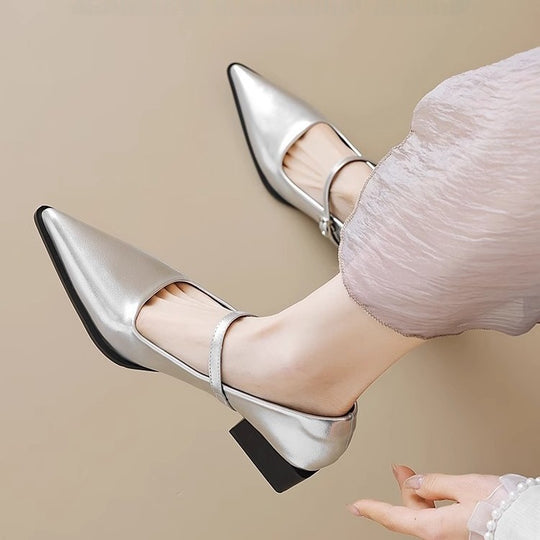 Damen Riemchenpumps im Mary‑Jane‑Stil mit spitzer Zehenkappe und geformtem Blockabsatz Shop Nory