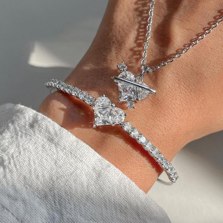 Damen Halskette mit herzförmigem Anhänger und funkelndem Ring Shop Nory