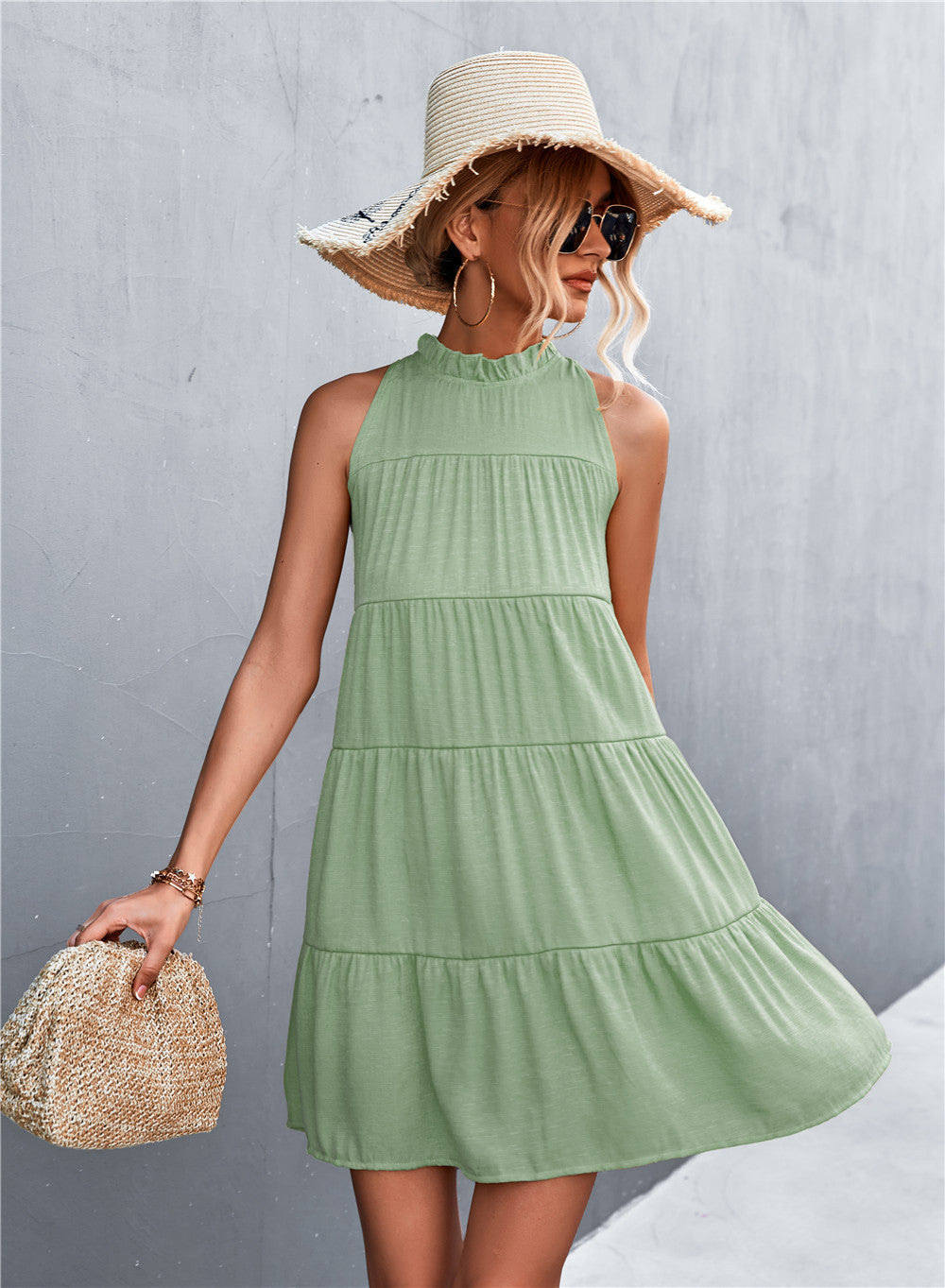Damen Sommerliches Halterkleid mit Rüschen und schwingendem Rock Shopnory