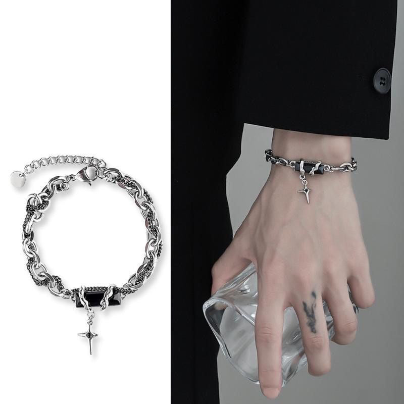 Damen Armkettchen mit kreativem Anhänger und stilvollem Gliederdesign Shop Nory