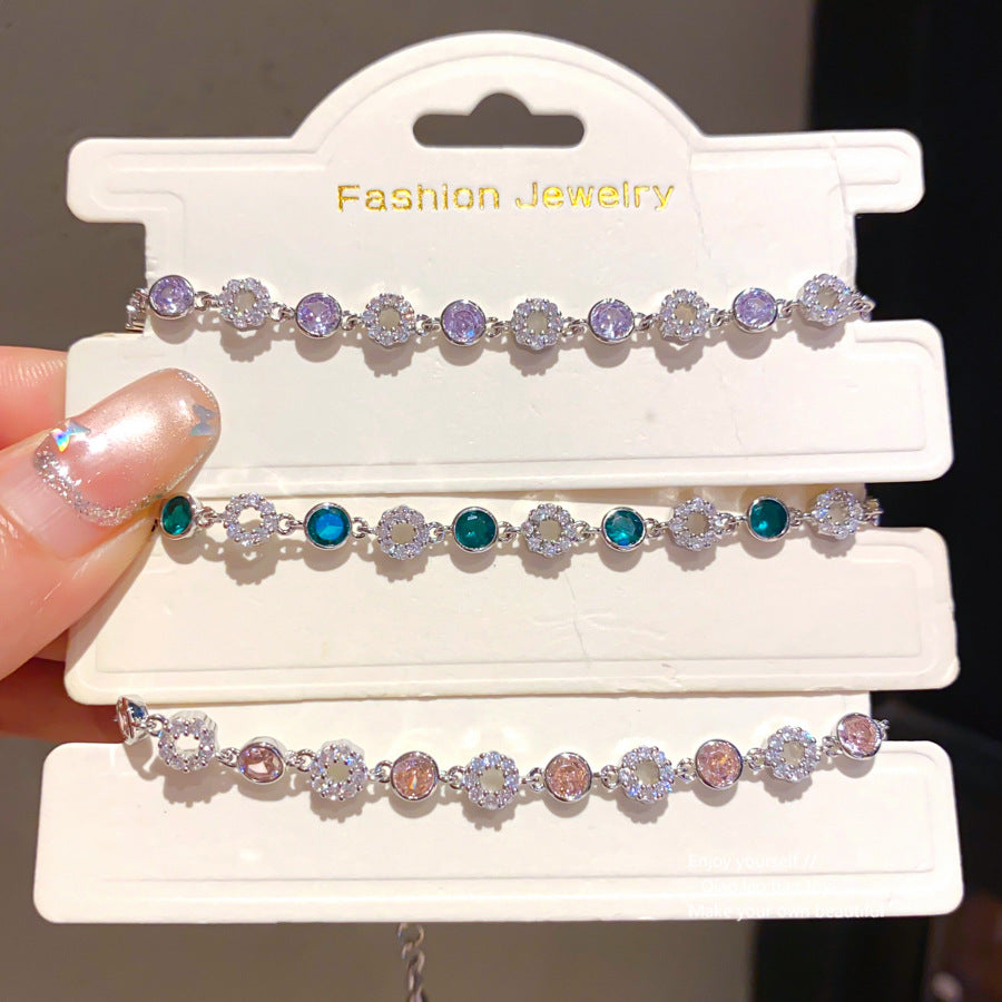 Zarte Kreissteinarmband mit Funkelnden Zirkonia