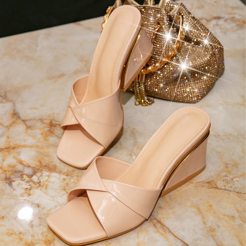 Damen Elegante Mules mit auffälligem Schlange-Design und stabilen Blockabsätzen Shopnory