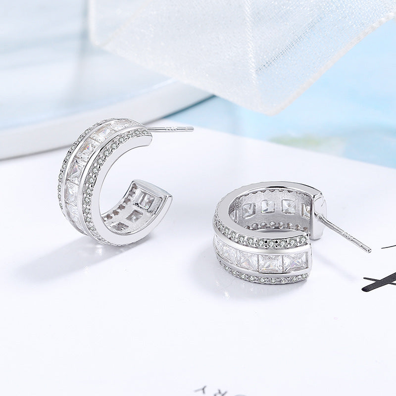 Damen Ohrstecker mit elegantem Kristall- und Zirkonia-Verzierung Shop Nory