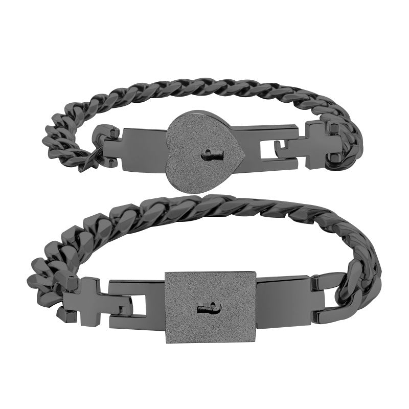 Damen Armband mit liebevollem Herzanhänger und grauer Zirkonia-Detail Shop Nory
