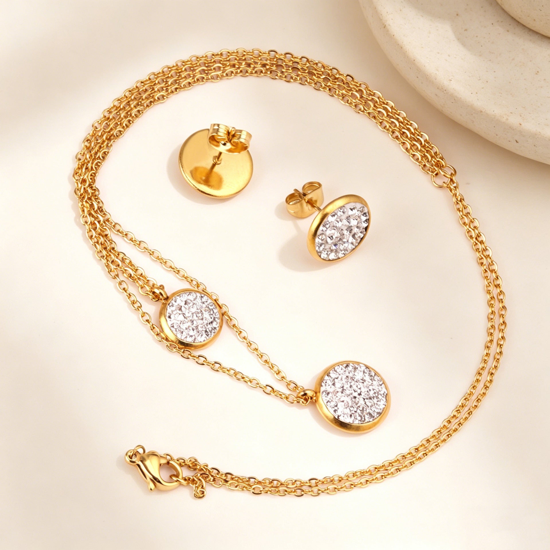 Damen Schmuckset mit funkelndem Kristallanhänger und passenden Ohrsteckern Shop Nory