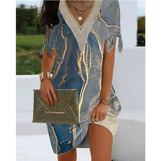 Damen Strandkleid mit Spitzenakzenten und funkelndem Design