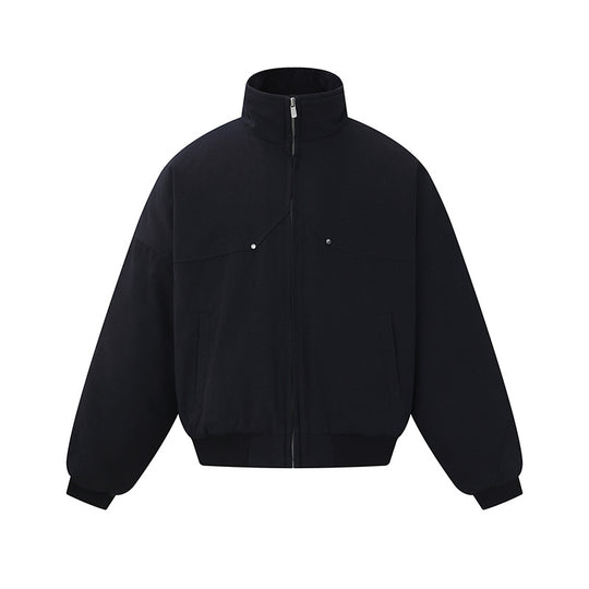 Unisex Boxy-wattierte Kurzjacke mit hochgeschlossenem Stehkragen und minimalistischer Nahtführung Shop Nory