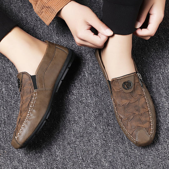 Herren elegante Lederoptik Slipper mit Zierreißverschluss, handgenähter Mokassinnaht und flexibler Komfortsohle Shop Nory