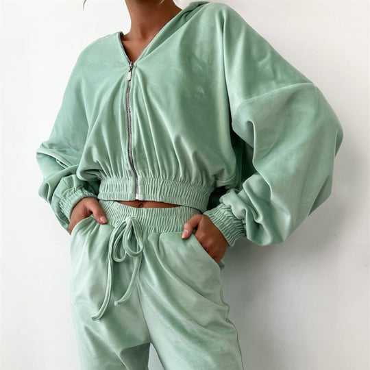 Damen luxuriöses Samt-Jogginganzug-Set mit Kapuze, Reißverschluss und tailliertem Kordelzug Shop Nory