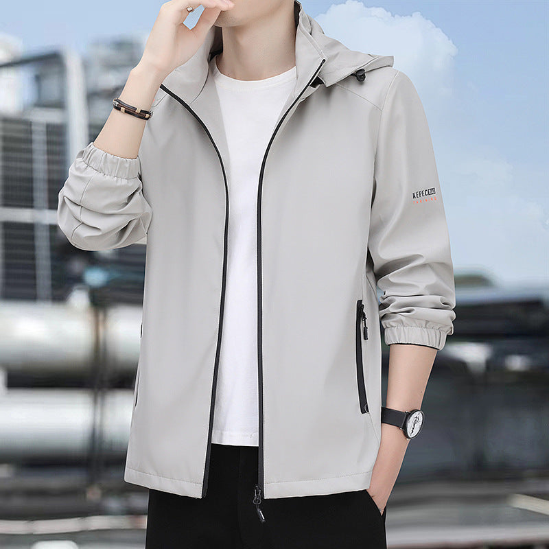 Herren leichte Softshell-Kapuzenjacke mit winddichter Membran, Reißverschluss‑Taschen und elastischen Bündchen Shop Nory