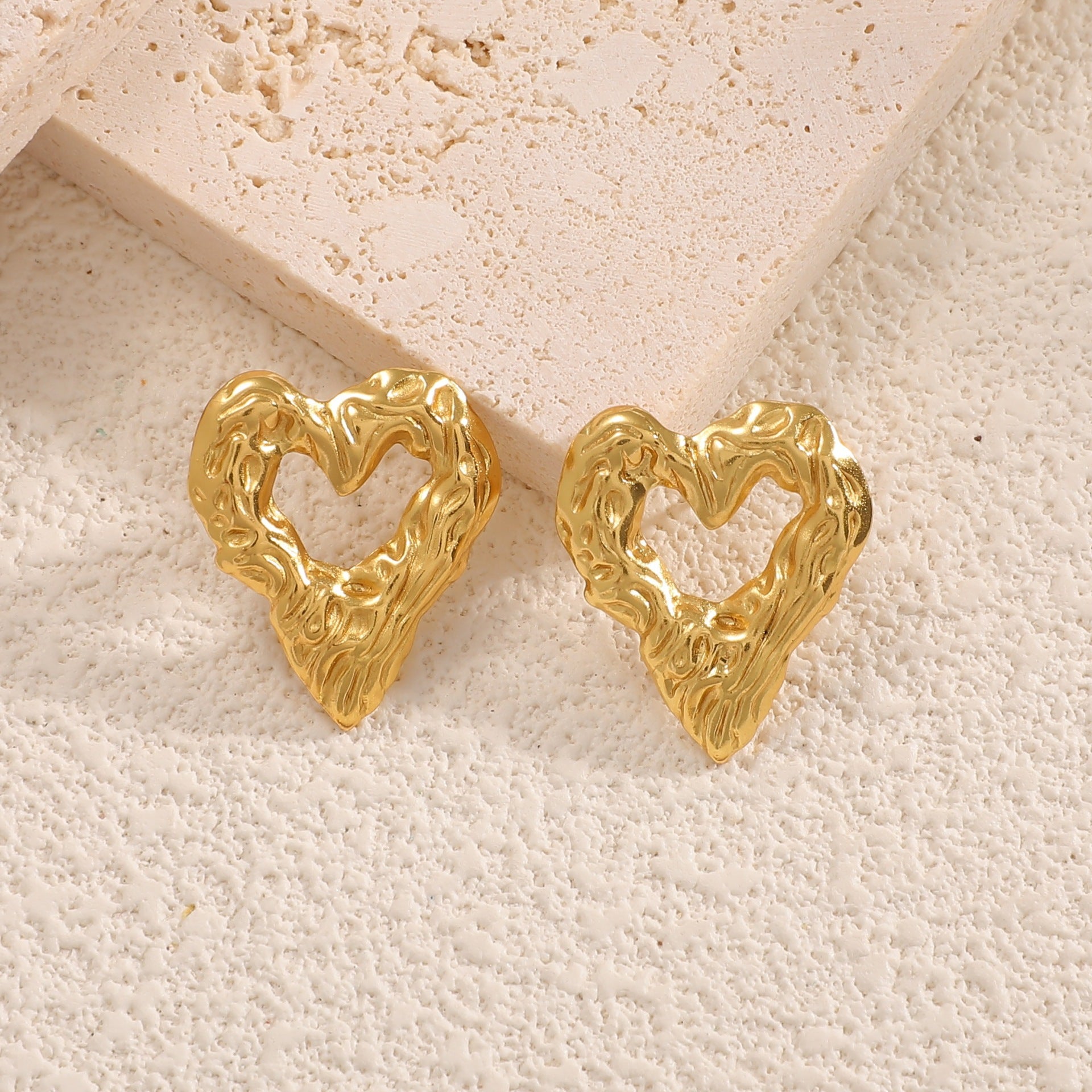 Damen Ohrclips im eleganten Wellenmuster Shop Nory