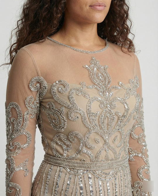 Damen-Nachtschlaf Ballkleid mit Halbtransparentem Stoff und Juwelen