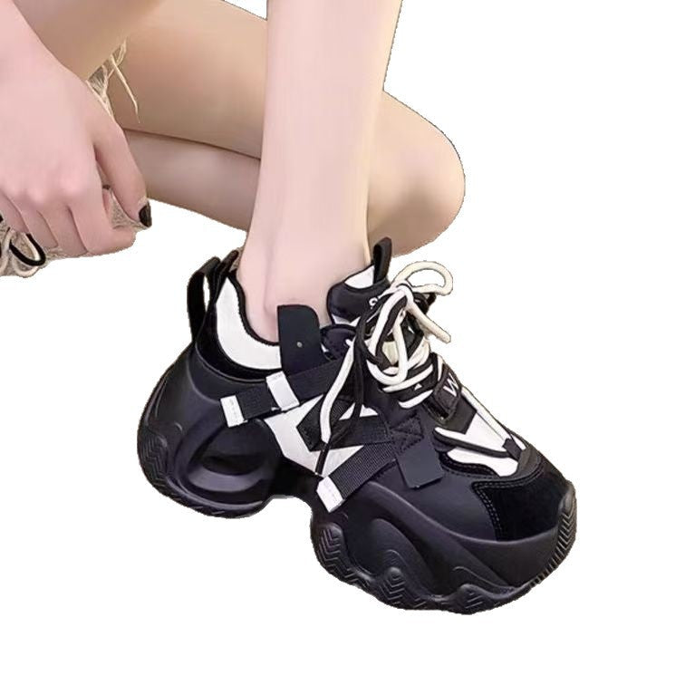 Damen Sportliche Chunky Sneakers mit innovativem Schnürsystem
