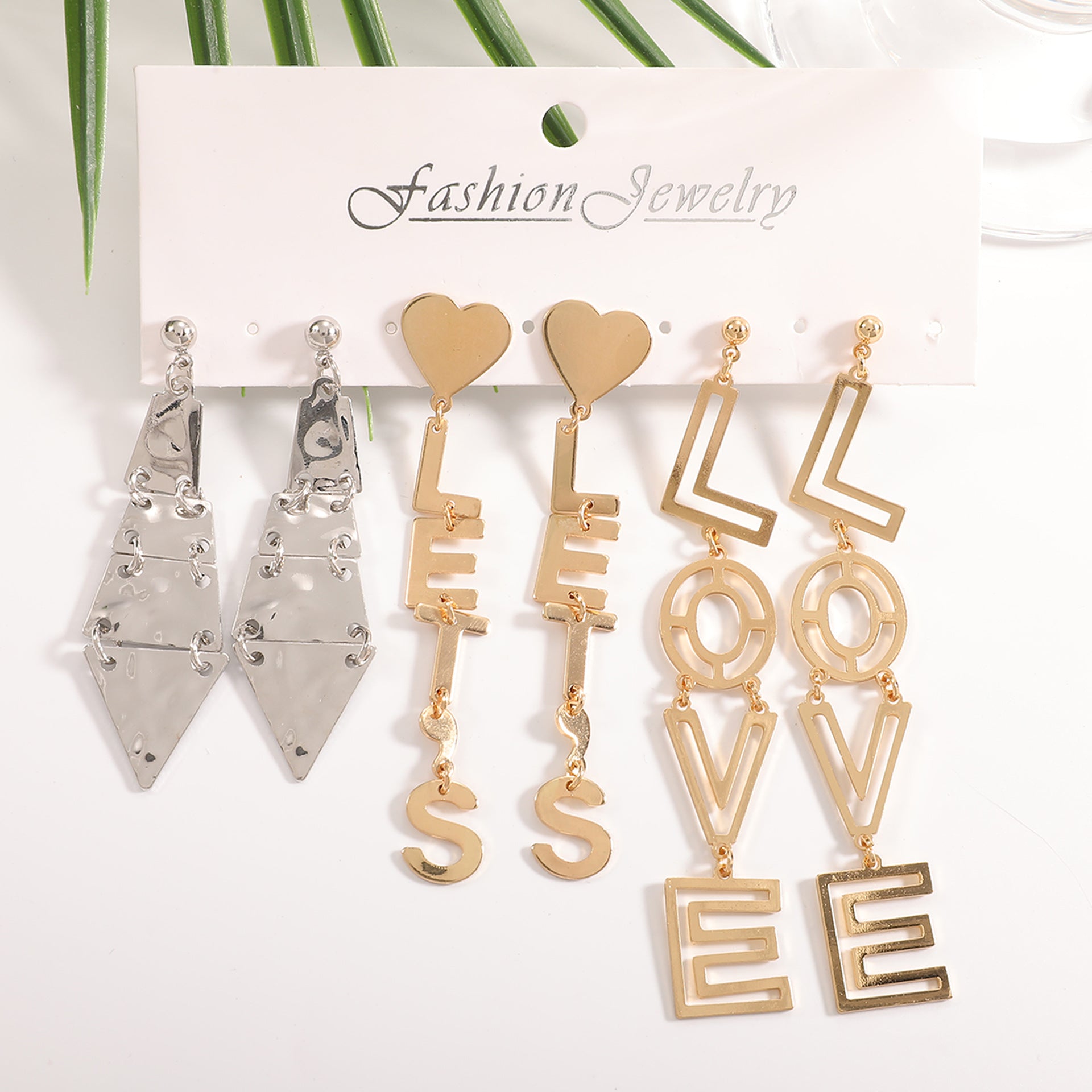 Damen Ohrhänger mit modernem, skulpturalem Design Shop Nory