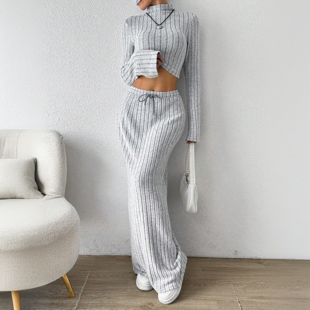 Damen gerippter Lounge-Zweiteiler mit Stehkragen-Crop und hochgeschnittenem Maxirock Shop Nory
