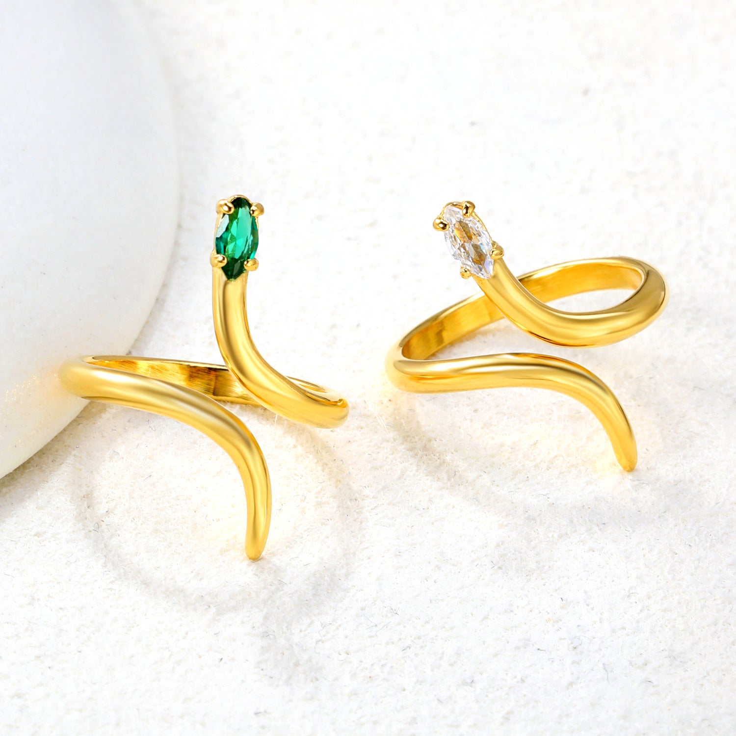 Damen verstellbarer Ring mit funkelnden Zirkonia Shop Nory