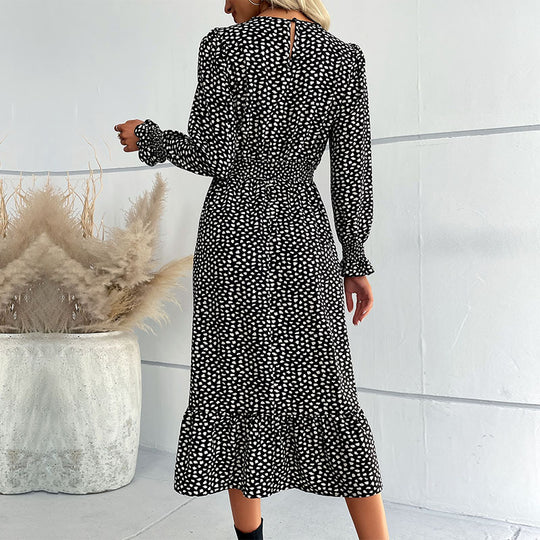 Damen Midikleid in Wickeloptik mit V-Ausschnitt, geraffter Taille und Volantstufe Shop Nory