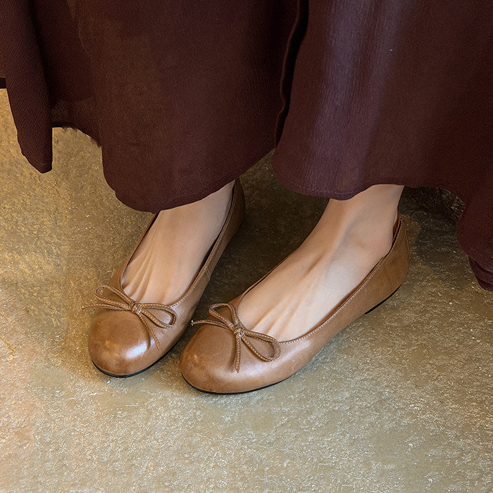 Damen Ballerinas aus hochwertigem Leder mit zierlichem Schleifenakzent