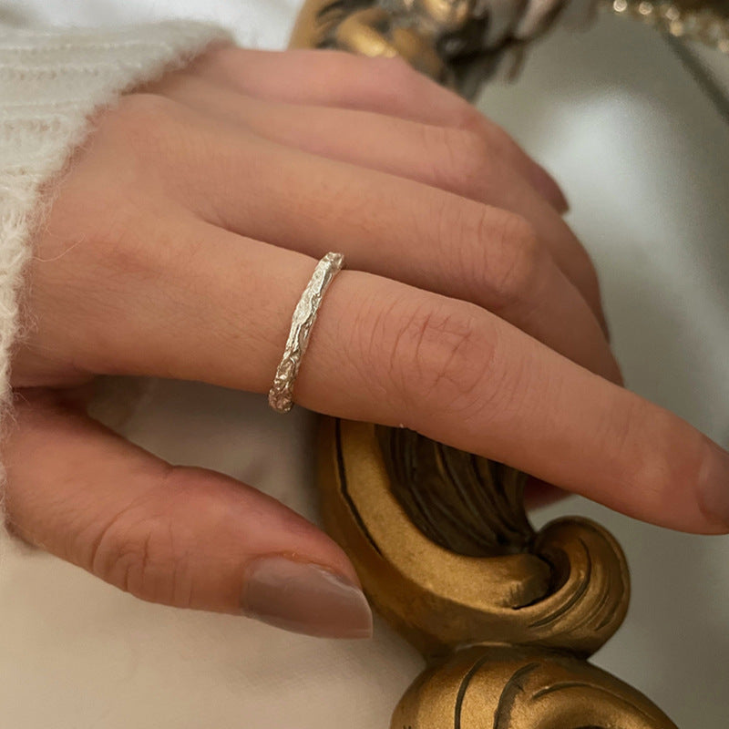 Damen Offener Ring mit strukturiertem Oberflächendesign Shop Nory
