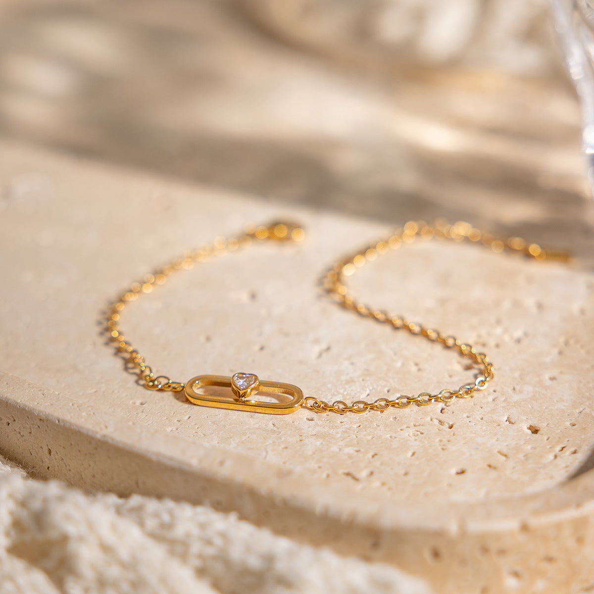 Damen Fußkettchen mit funkelnden Kristallanhängern und hypoallergener Edelstahlverarbeitung Shop Nory