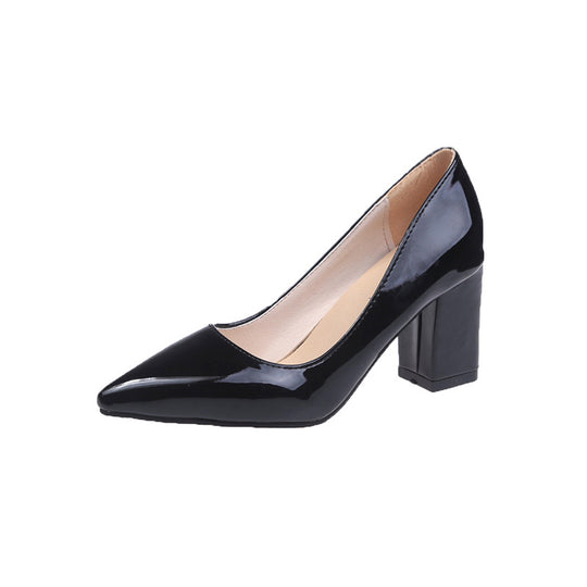 Damen Klassische Lack-Pumps mit spitzer Form und stabilem Blockabsatz Shop Nory