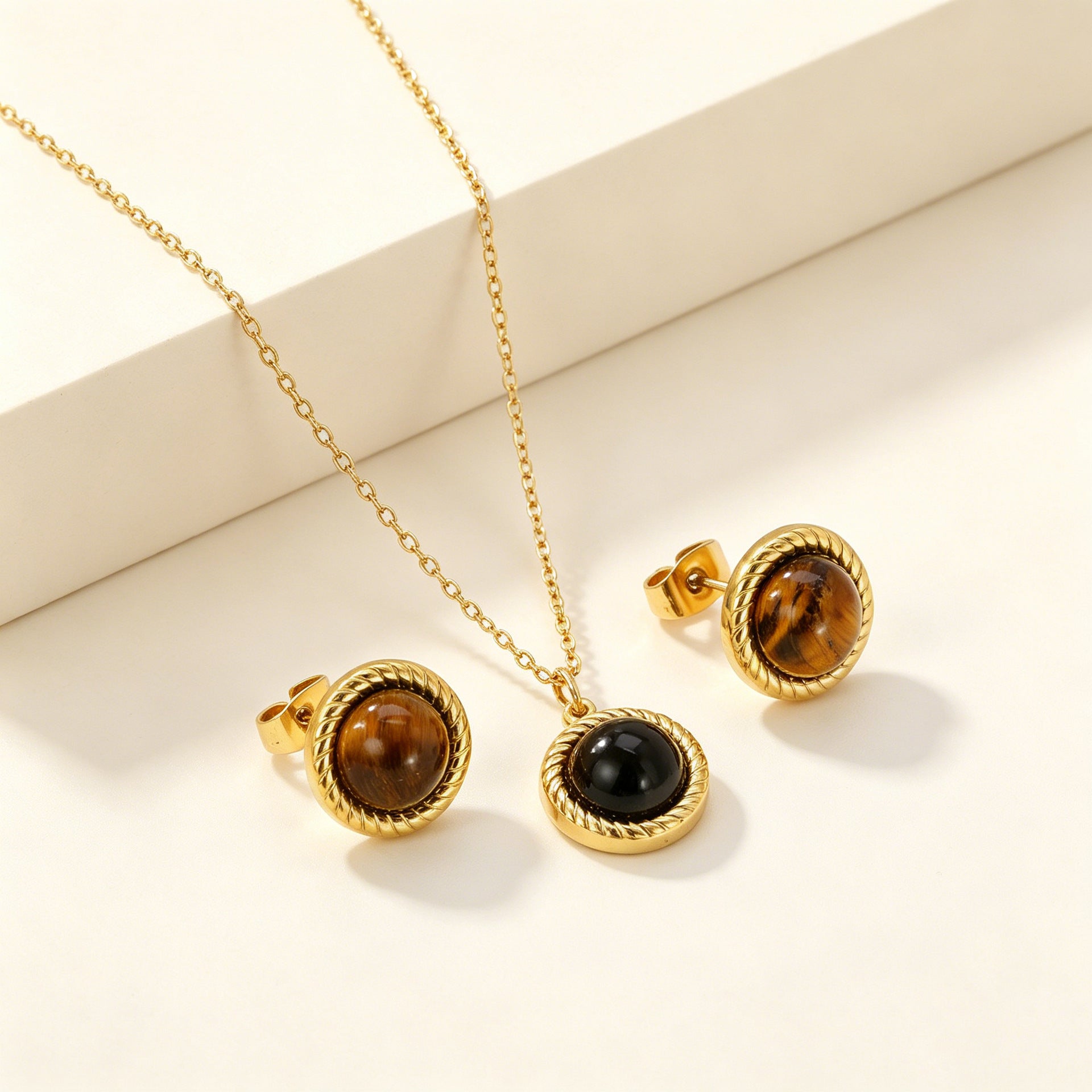 Damen Schmuckset mit hochwertigem Tigerauge-Anhänger und handgefertigten Details Shop Nory