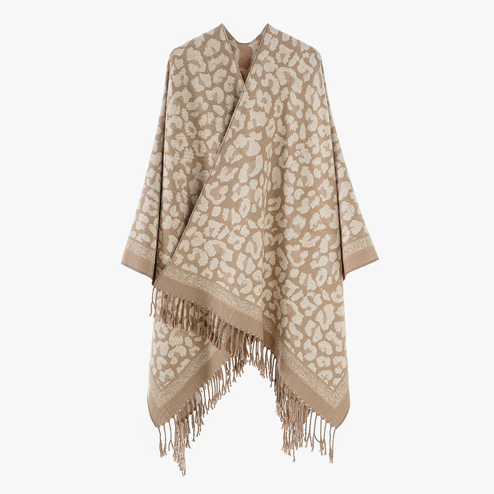 Damen Jacquard‑Poncho mit Leopardenmuster, Fransen und offenem Oversize‑Schnitt Shop Nory