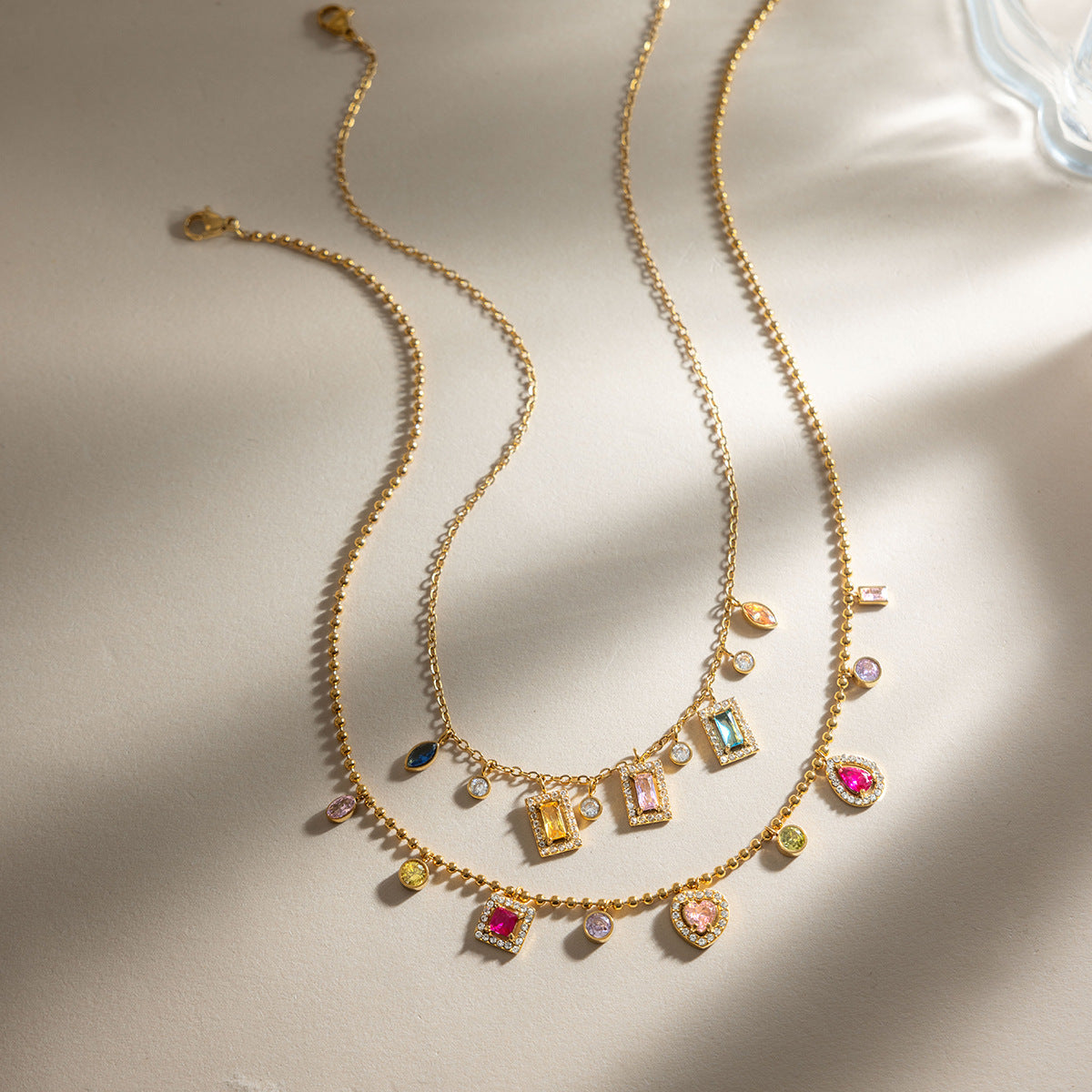 Damen Halskette mit bunten Zirkonia-Anhängern und hochwertiger Edelstahlverarbeitung Shop Nory
