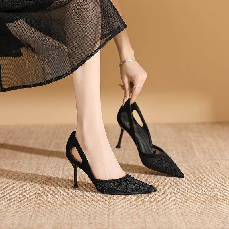 Damen elegante spitze High Heels mit floralem Spitzenmotiv Shopnory