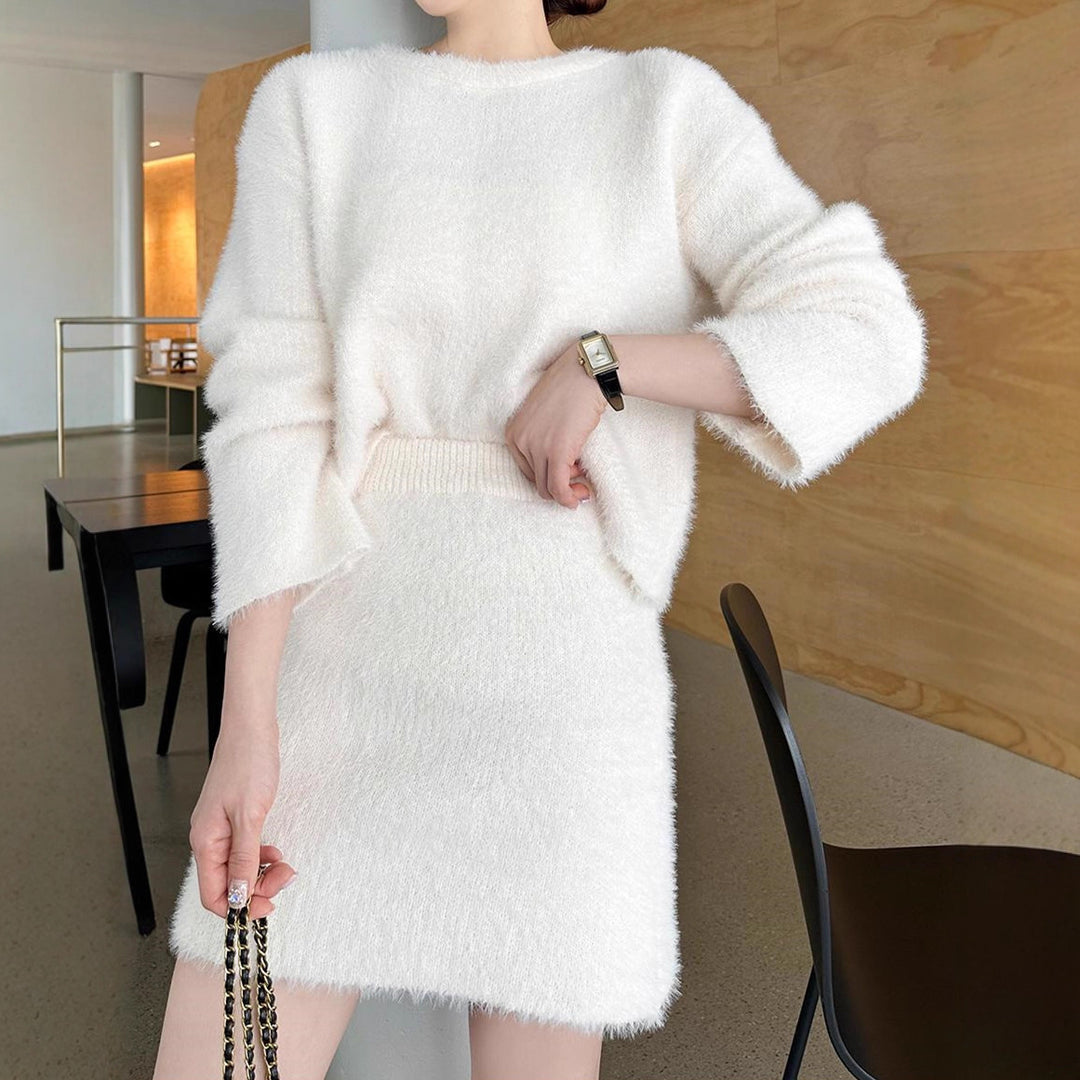 Damen Kuscheliger Flausch-Zweiteiler mit Oversize-Pullover und Minirock Shop Nory