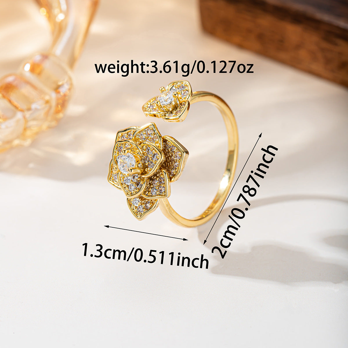 Damen Blütenring mit funkelnden Zirkonia Shop Nory