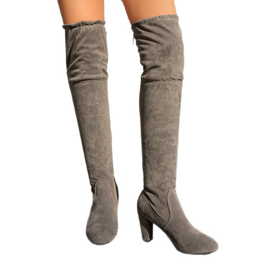 Damen Overknee-Stiefel mit geschwungenem Blockabsatz und weichem Veloursimitat Shop Nory