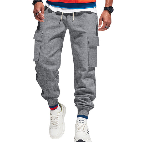 Herren nan Cargo-Jogginghose mit Tunnelzugbund, aufgesetzten Klappentaschen und schmal zulaufenden Bündchen Shop Nory