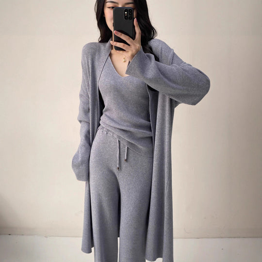 Damen Feinstrick-Loungewear-Set mit Longcardigan, Ripp-Top und weitem Strickhose Shop Nory