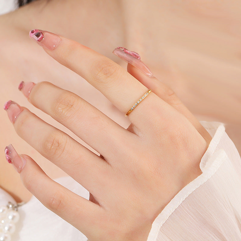 Damen eleganter und funkelnder Ring mit Zirkonia Shop Nory