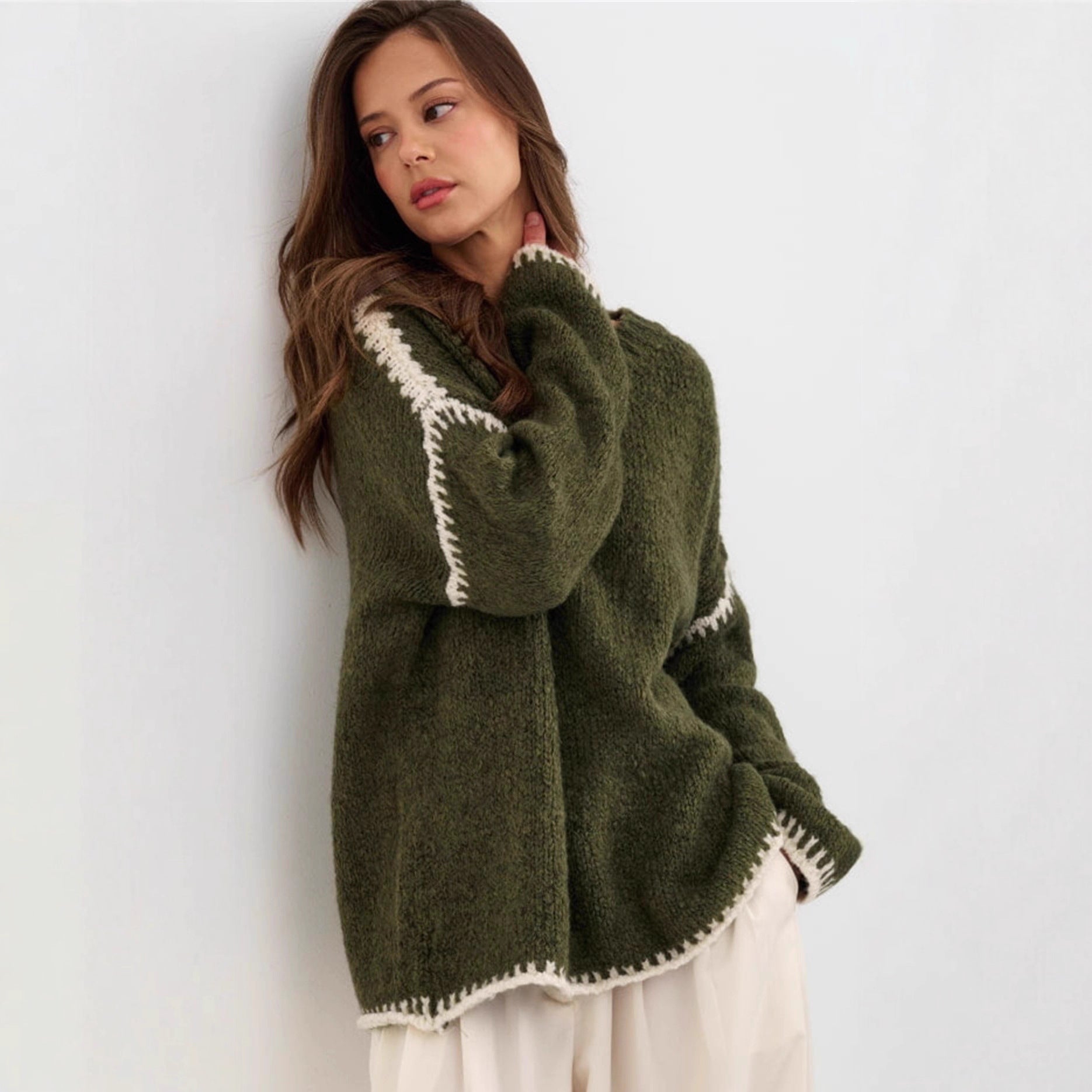 Damen kuscheliger Strickpullover mit kontrastierenden Akzentdetails