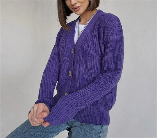 Damen Boxy-Grobstrick-Cardigan mit tiefer V-Leiste, Holzknopfverschluss und geripptem Saum Shop Nory