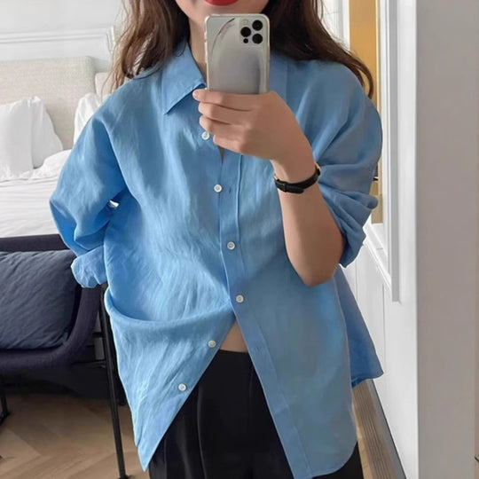 Damen Locker geschnittene Leinen‑Hemdbluse mit kastiger Silhouette und abgerundetem Saum Shop Nory
