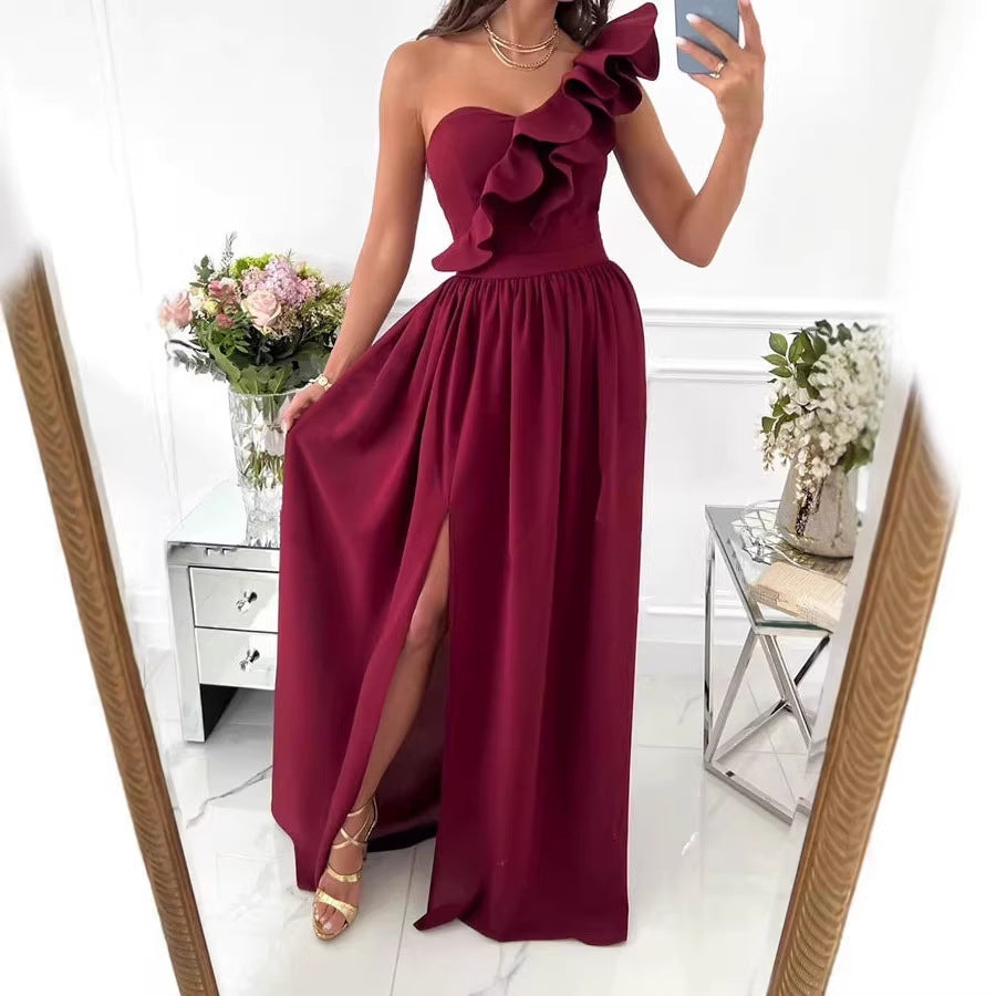 Damen Maxikleid mit asymmetrischem Schnitt und voluminösem Rüschendetail
