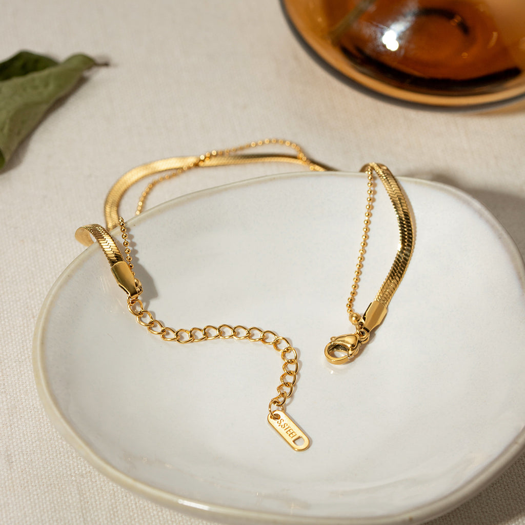 Damen Armband mit eleganten Perlenakzenten und hypoallergenem Edelstahl Shop Nory