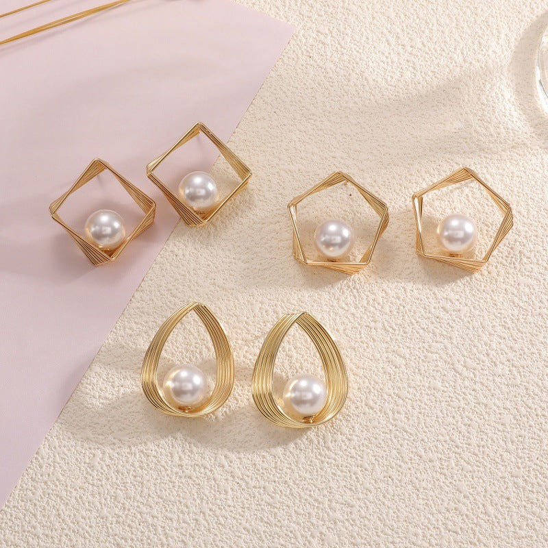 Damen Ohrringe mit eleganter Perlen- und geometrischer Form Shop Nory