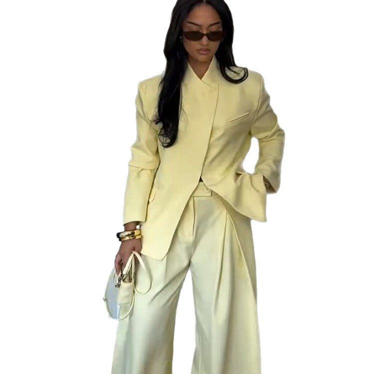 Damen Zweiteiliges Oversize-Sakko mit Stehkragen und weite Bundfaltenhose Shop Nory