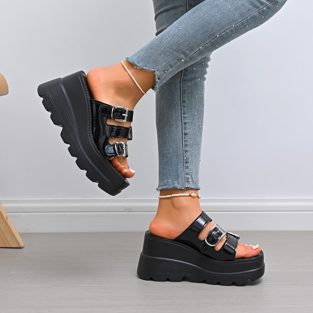 Damen Wedge-Pantoletten mit verstellbaren Riemen und bequemem Fußbett Shopnory