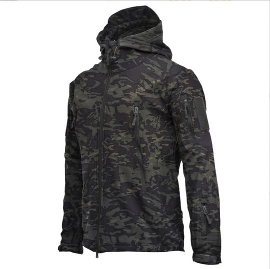 Herren taktische Softshell‑Fieldjacke mit Kapuze, Multifunktionstaschen und Klettpatchfläche Shop Nory