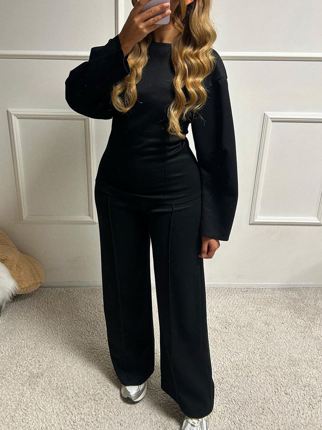Damen nan weiches Lounge-Set mit tailliertem Sweatshirt, formgebenden Nahtdetails und weitem Palazzohosen-Bein Shop Nory