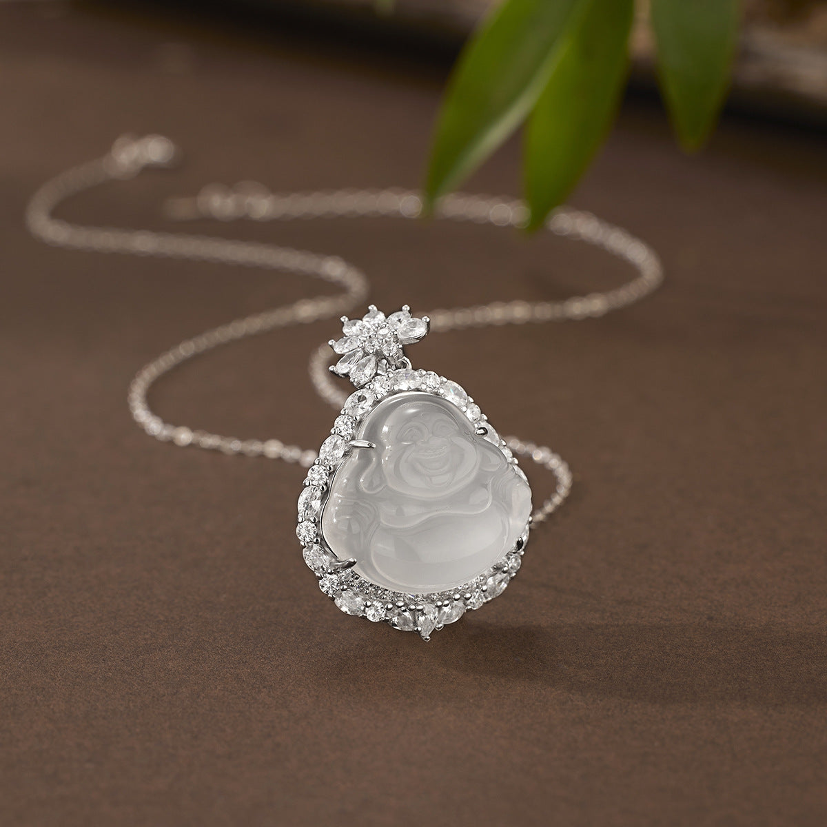 Damen Anhänger mit spirituellem Buddha-Motiv von Shop Nory
