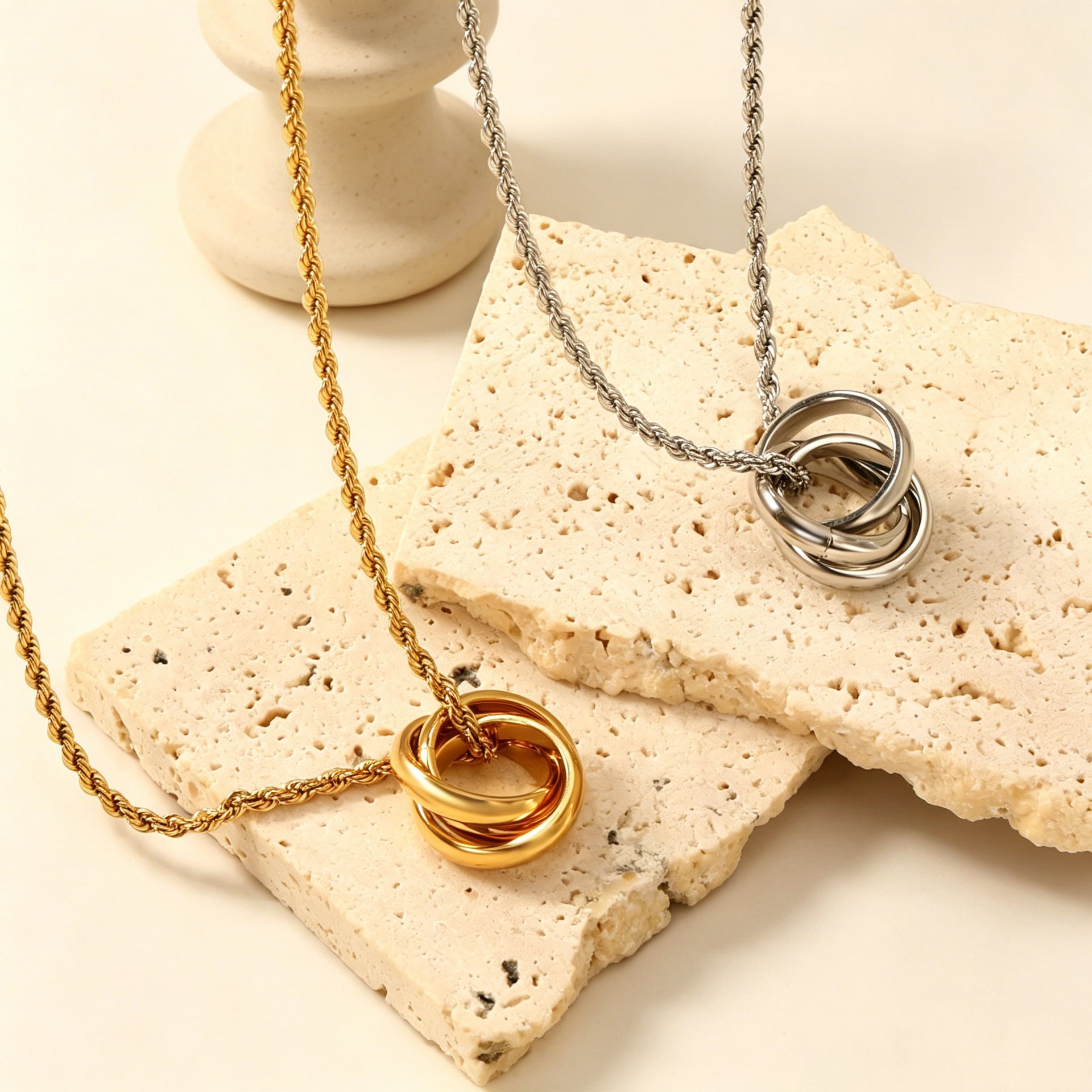 Damen modern gestaltete Halskette mit doppeltem Knotendesign Shop Nory