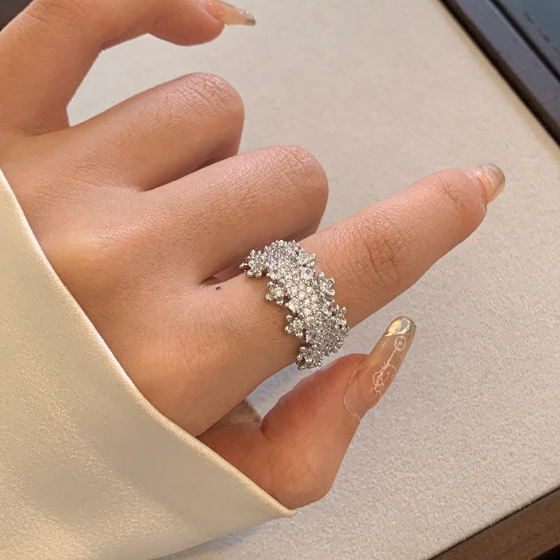 Damen Verzierte Ring mit kunstvollem Zirkonia-Besatz Shop Nory