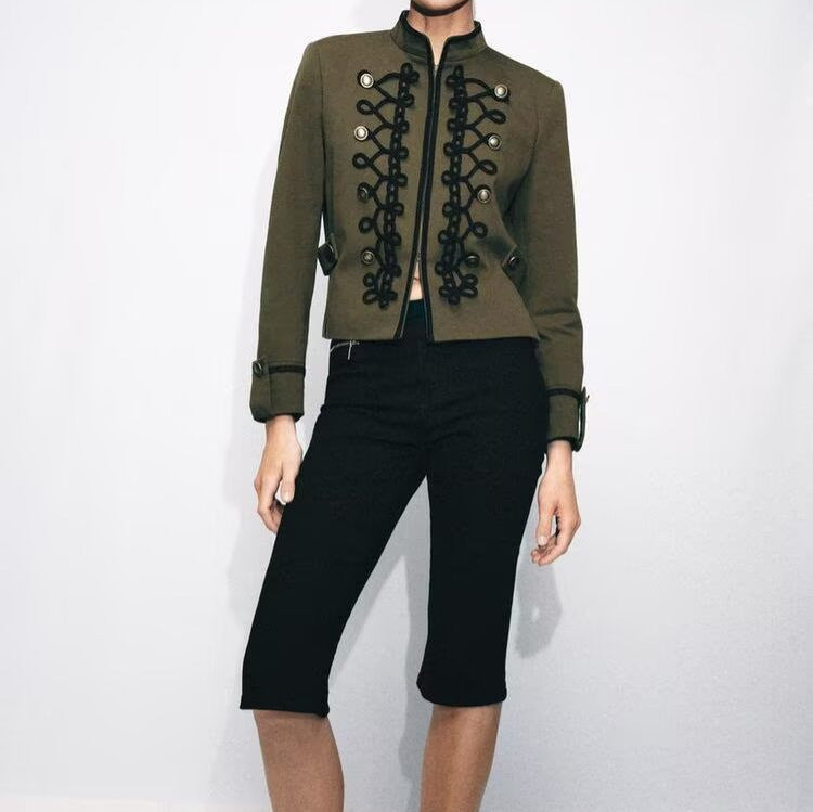 Damen Kurzjacke im Militärstil mit Stehkragen und dekorativer Kordierung Shop Nory
